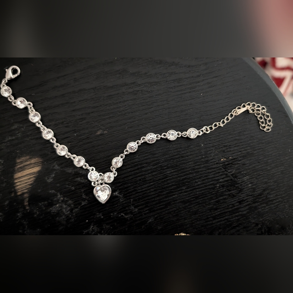 Elegant Silver Anklet with Clear Stones
